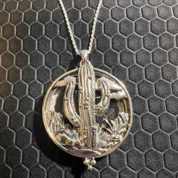 Venice By The Sea Jewelry Jewelry - Cactus Locket Made of Sterling Silver